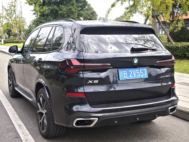 BMW X5 — Фото автомобиля 10