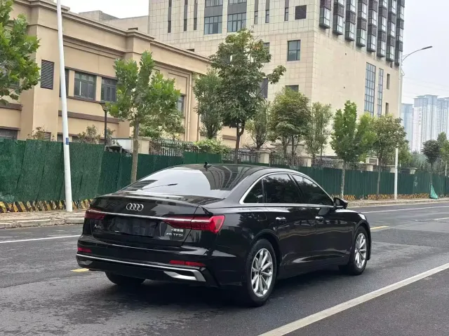 Audi Audi A6L 2023 40 TFSI Luxury Elegance — Фото автомобиля 5