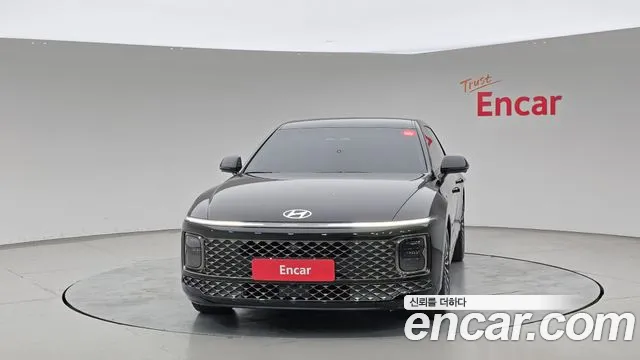 Hyundai Grandeur GN7 — Фото автомобиля 3