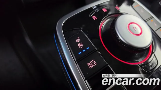Kia Niro — Фото автомобиля 23