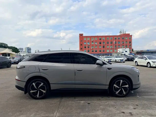 BYD Sealion 06 — Фото автомобиля 7