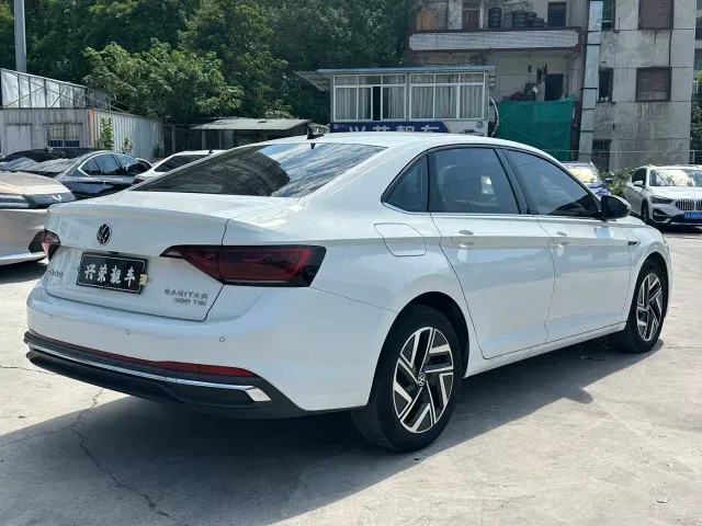 Volkswagen Sagitar — Фото автомобиля 6