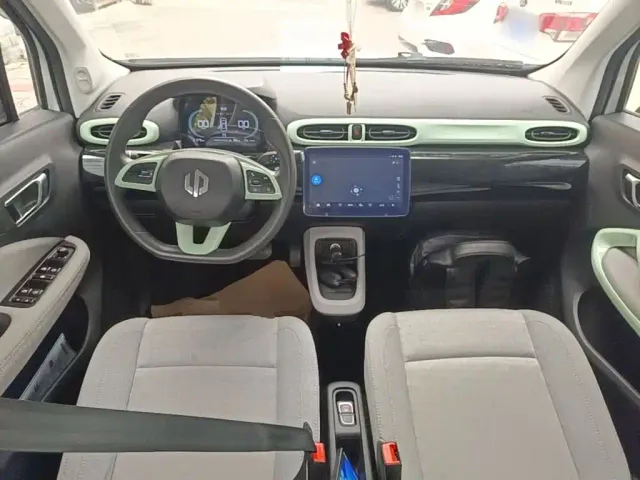Leapmotor T03 — Фото автомобиля 9