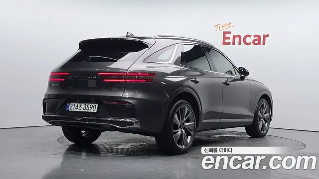 Genesis GV70 2.5T Бензин AWD — Фото автомобиля 2