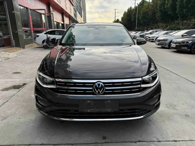 Volkswagen Bora — Фото автомобиля 2