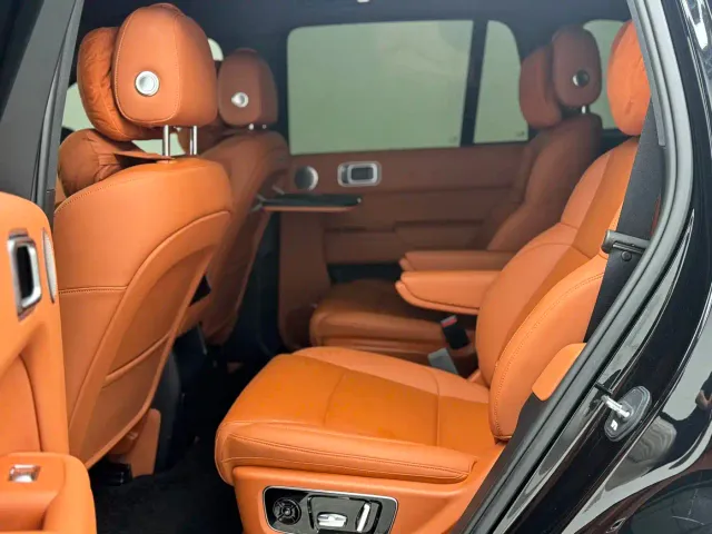 Li Auto L8 — Фото автомобиля 7