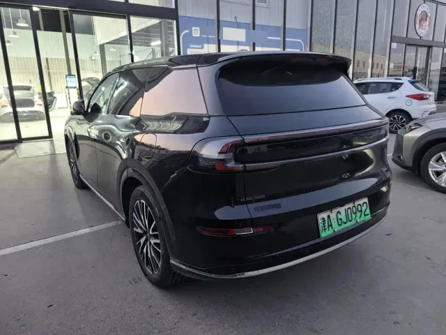 Changan Qiyuan Q07 — Фото автомобиля 5