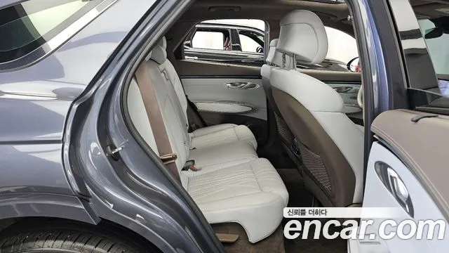 Genesis GV70 2.5T Бензин AWD — Фото автомобиля 12