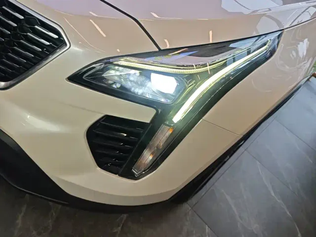 Cadillac XT4 — Фото автомобиля 23