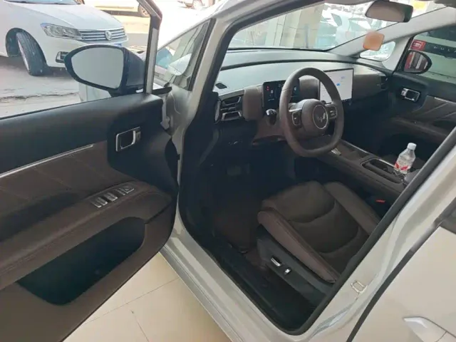 Wuling Starlight 730 — Фото автомобиля 15