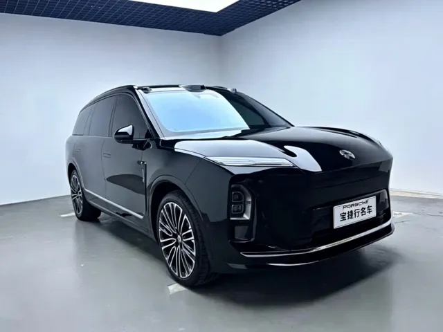 Nio ES8 — Фото автомобиля 5