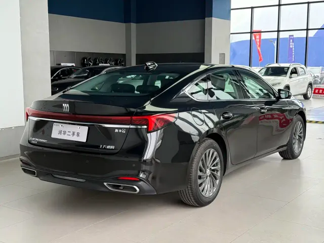 Buick LaCrosse — Фото автомобиля 5
