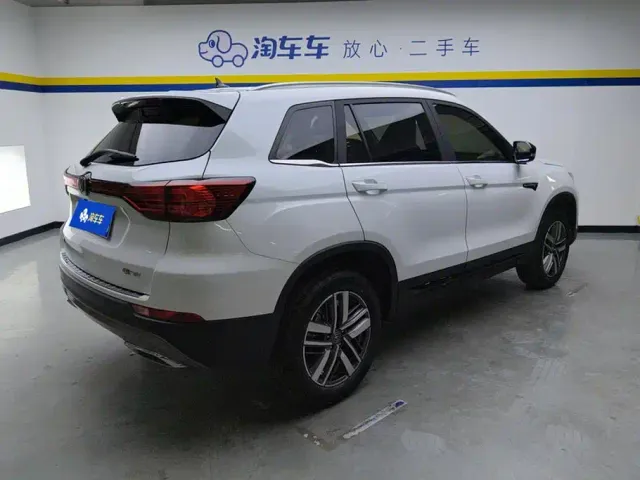 Changan CS75 — Фото автомобиля 3