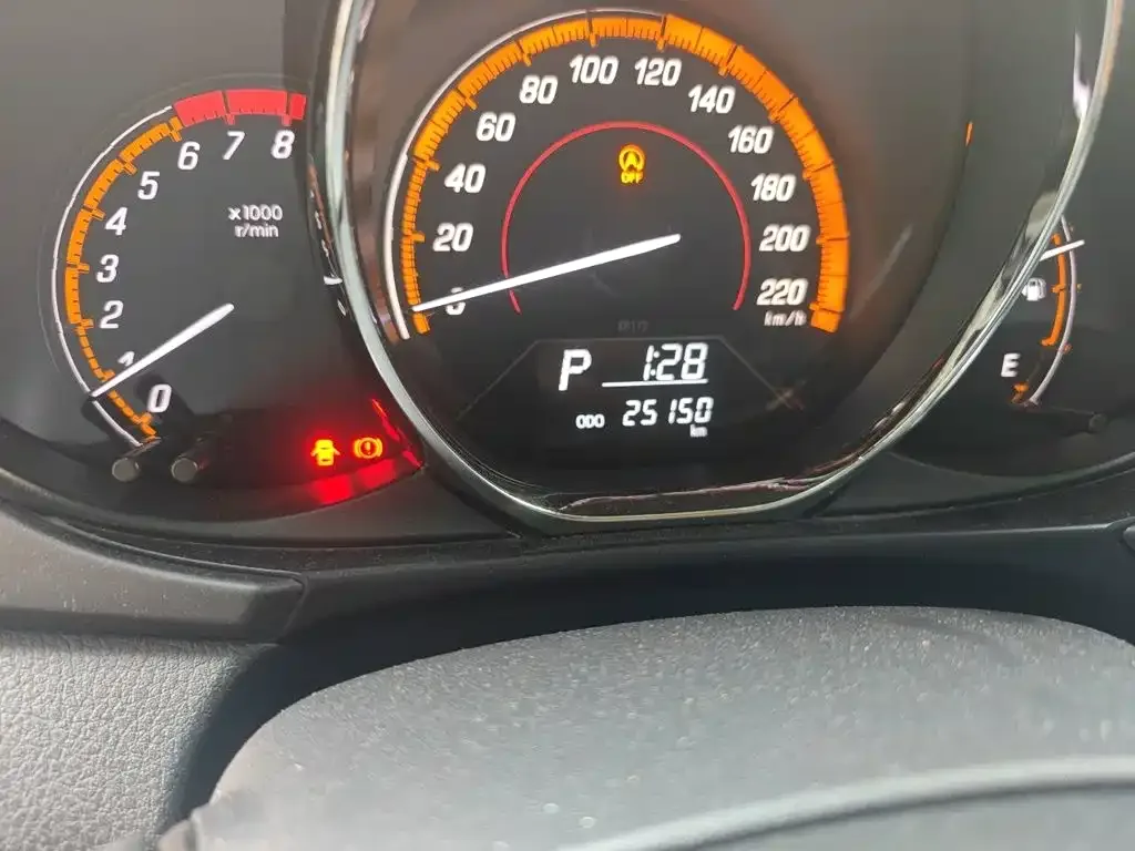 Toyota YARiS L Zhi Xuan 2022 1.5L CVT Leading PLUS Edition — Фото автомобиля 13
