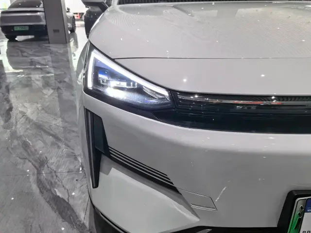 Geely Galaxy L6 — Фото автомобиля 21