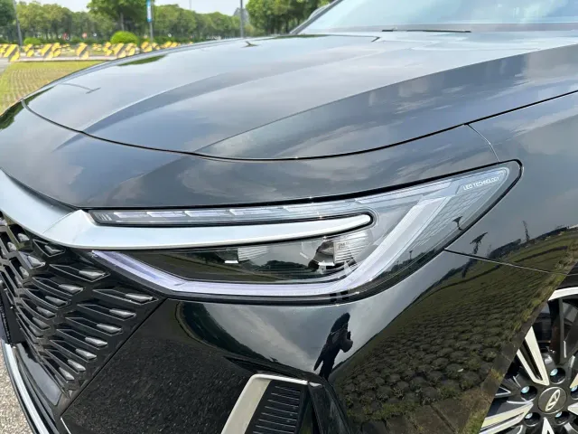 Chery Arrizo 8 — Фото автомобиля 4