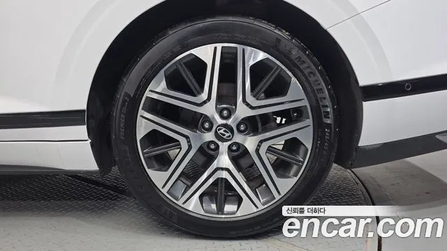 Hyundai Grandeur GN7 — Фото автомобиля 6