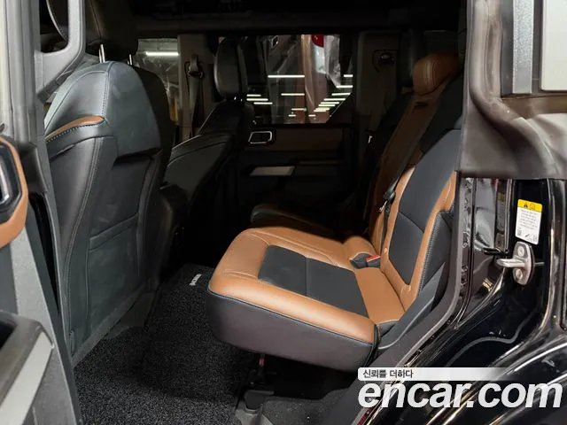 Ford Bronco 6th Gen — Фото автомобиля 11