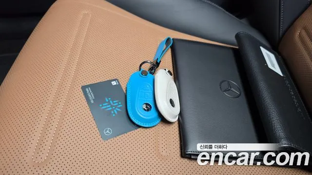 Mercedes-Benz E-Class — Фото автомобиля 21