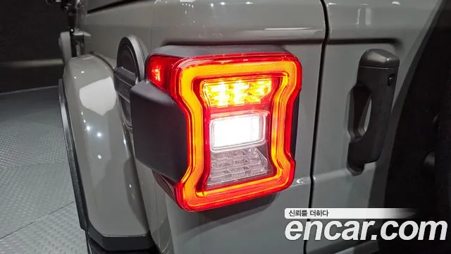 Jeep Wrangler Wrangler (JL) — Фото автомобиля 23