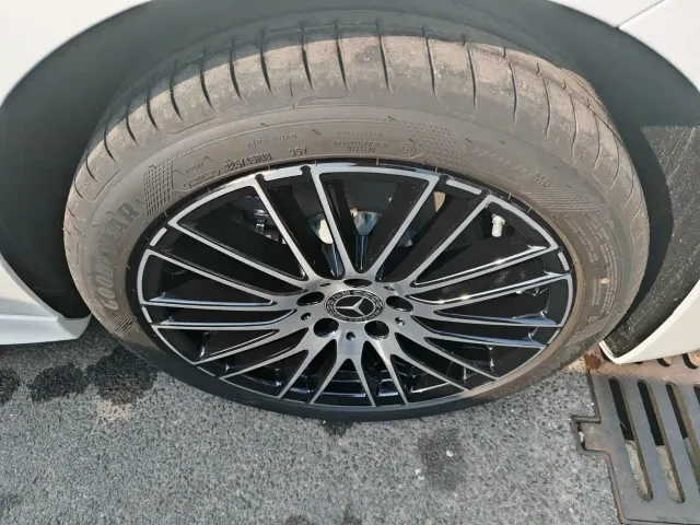 Mercedes-Benz C-Class — Фото автомобиля 12