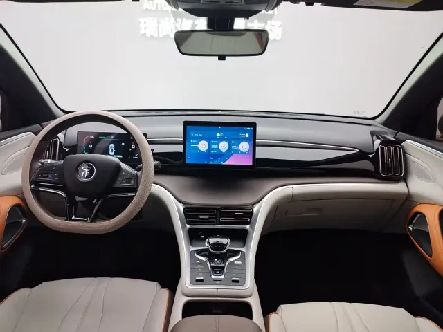 BYD Song Pro — Фото автомобиля 16
