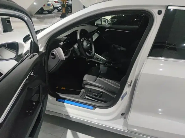 Audi A3 — Фото автомобиля 5