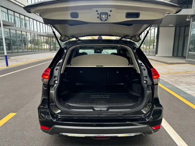 Nissan X-Trail — Фото автомобиля 20