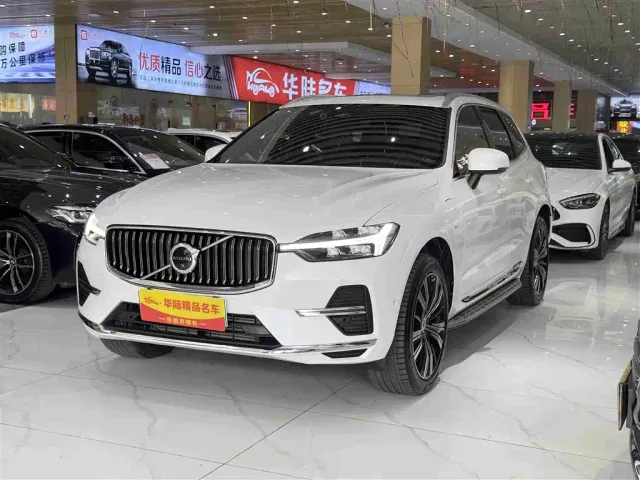 Фотография автомобиля — Volvo XC60