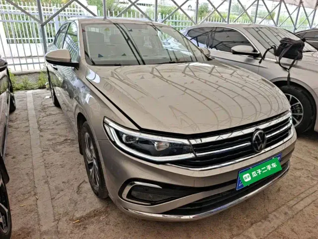Volkswagen Bora — Фото автомобиля 21