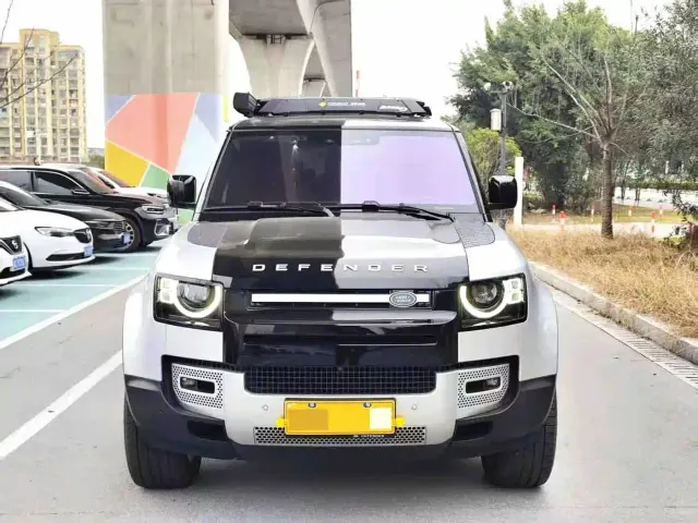 Land Rover Defender — Фото автомобиля 2
