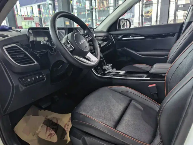 Kia Seltos — Фото автомобиля 11