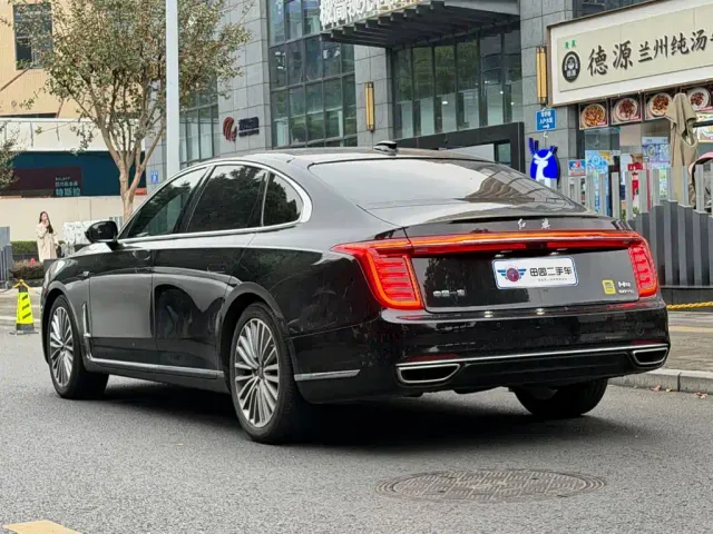 Hongqi H9 — Фото автомобиля 4
