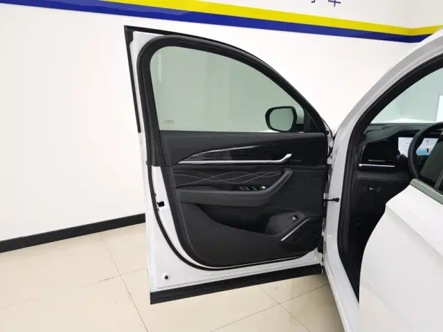 Geely Xingyue L — Фото автомобиля 7