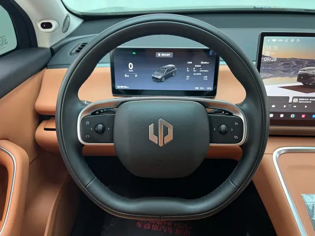 Leapmotor C16 — Фото автомобиля 14
