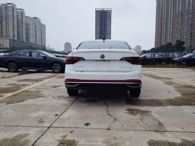 Volkswagen Sagitar — Фото автомобиля 9