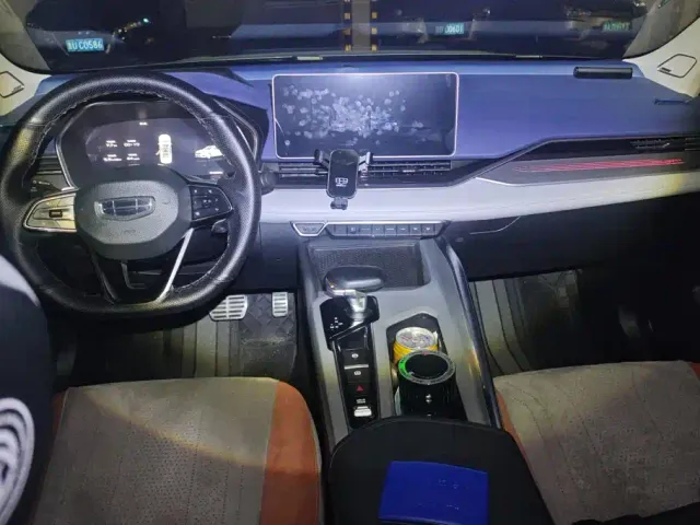 Geely Xingrui — Фото автомобиля 12