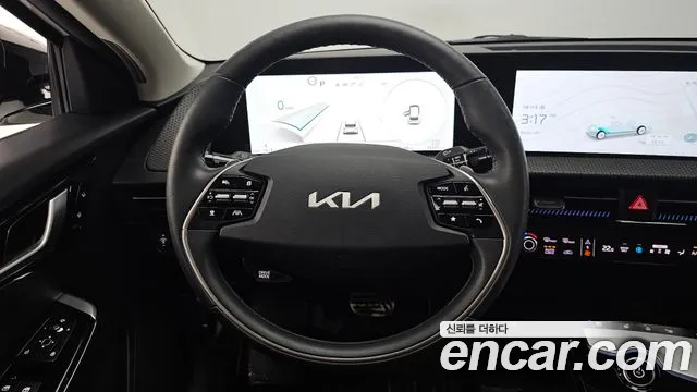 Kia EV6 — Фото автомобиля 13