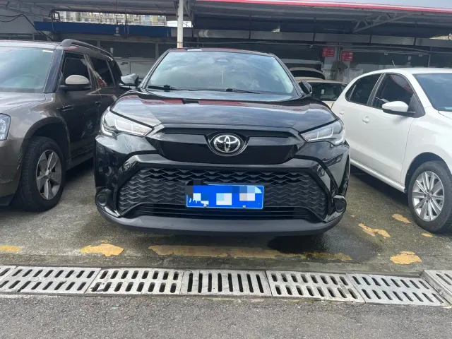 Toyota Frontlander — Фото автомобиля 2