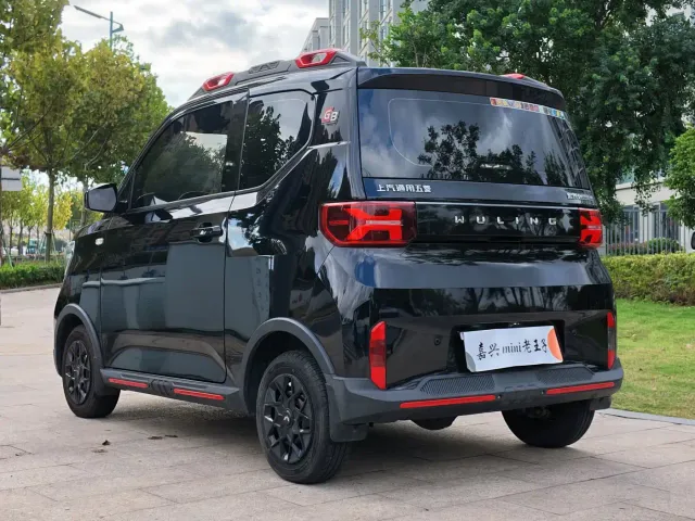 Wuling Hongguang Mini EV — Фото автомобиля 4