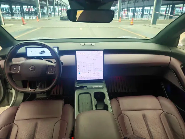 Nio ET5 Touring — Фото автомобиля 6