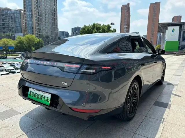 Leapmotor C01 — Фото автомобиля 12