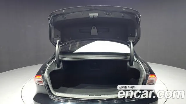 Hyundai Grandeur New — Фото автомобиля 20