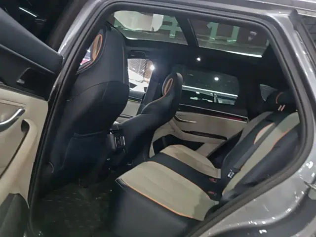 BYD Song PLUS — Фото автомобиля 16