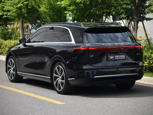 Xpeng G9 — Фото автомобиля 3