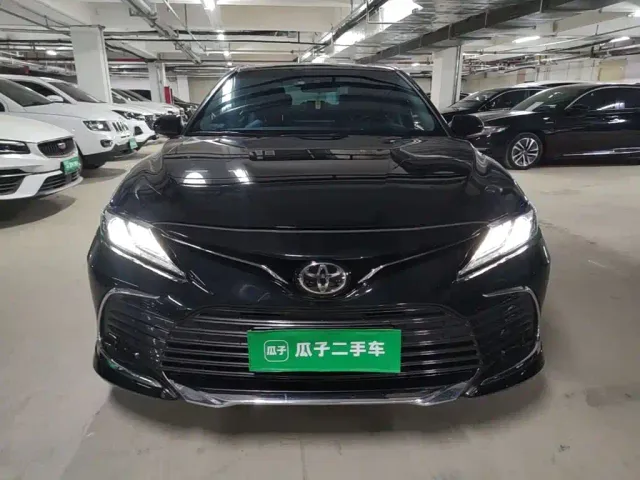 Toyota Camry — Фото автомобиля 2