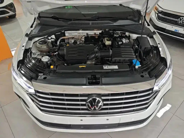 Volkswagen Lavida — Фото автомобиля 19