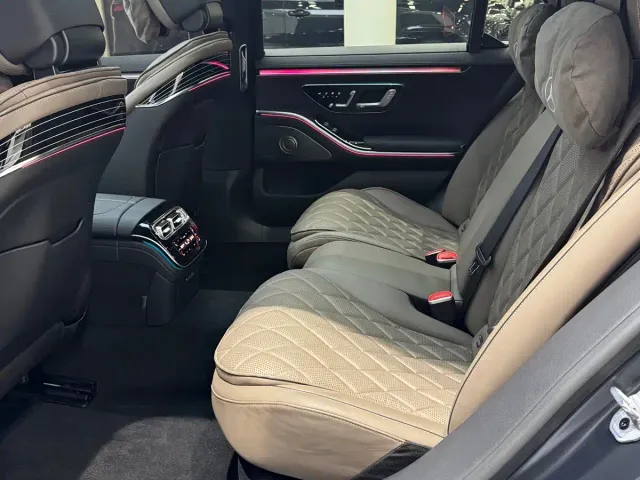 Mercedes-Benz S-Class — Фото автомобиля 14