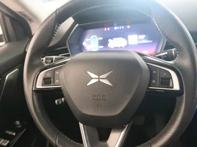 Xpeng G3 — Фото автомобиля 6