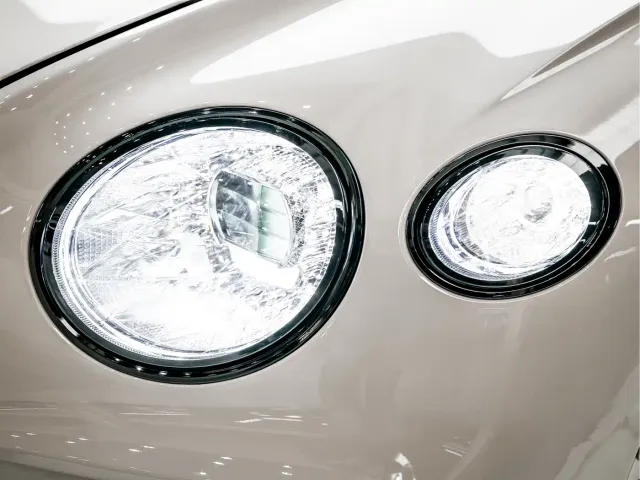 Bentley Continental — Фото автомобиля 6